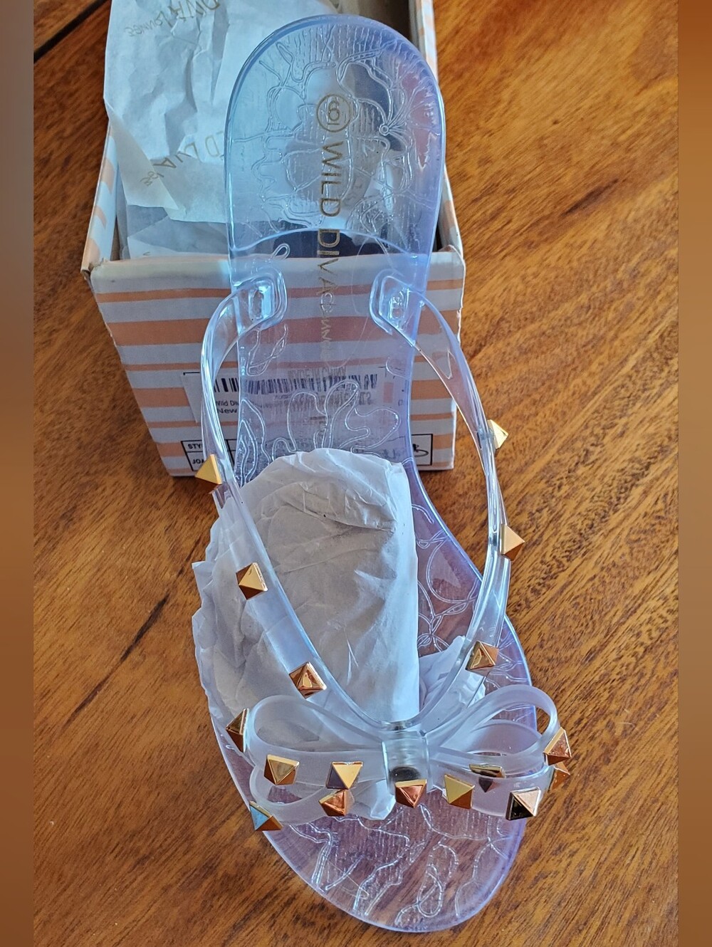 NIB Wild Diva Joanie Clear Jelly Sandals size 6